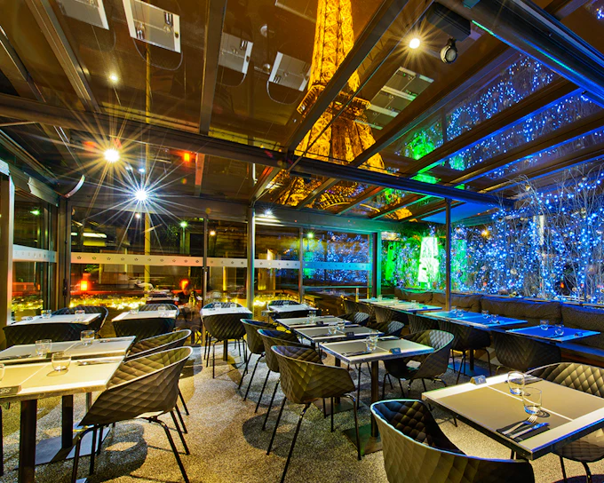Dinner at Le Bistro Parisien with Seine River Cruise