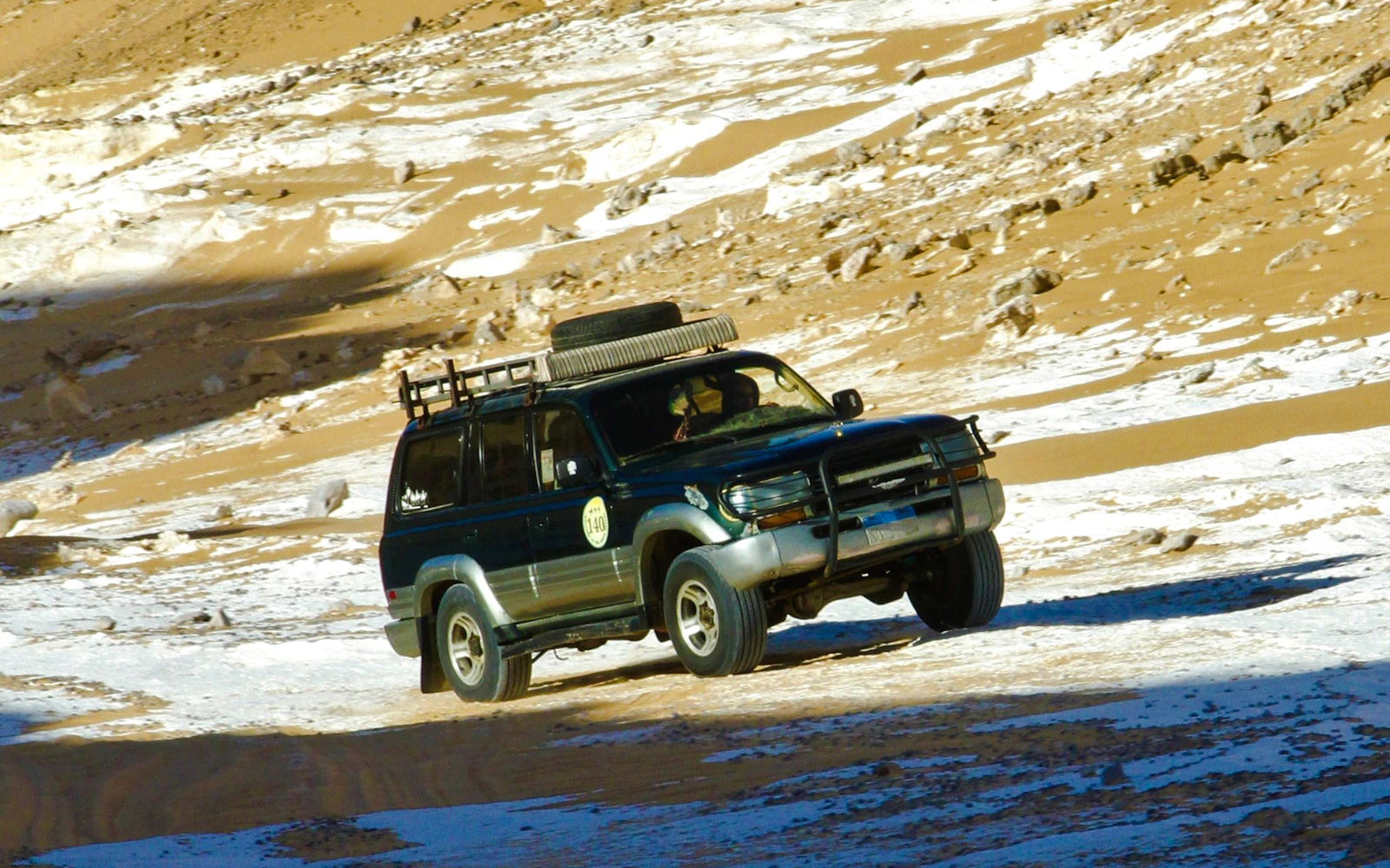 From Cairo: All-Inclusive Private Overnight White & Black Desert Camping Safari