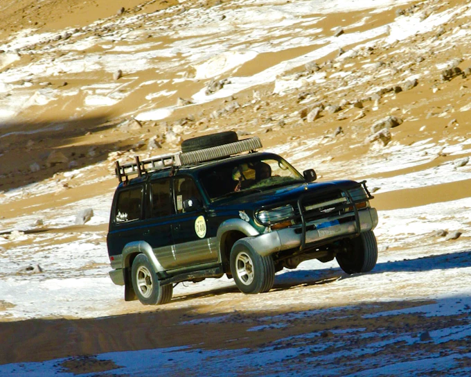 From Cairo: All-Inclusive Private Overnight White & Black Desert Camping Safari