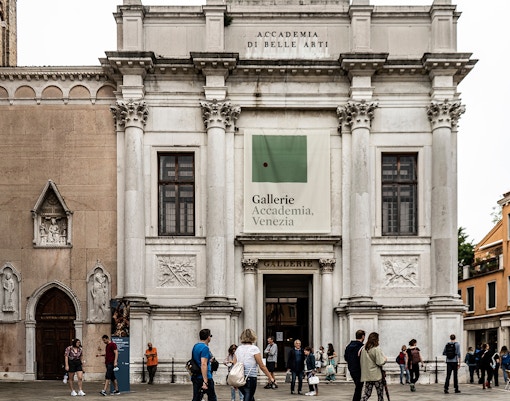 Acceso sin colas a la galería de la Academia