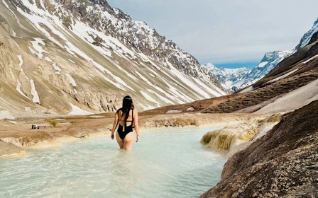 From Santiago: Cajon del Maipo & Termas Colinas Hot Springs Day Trip