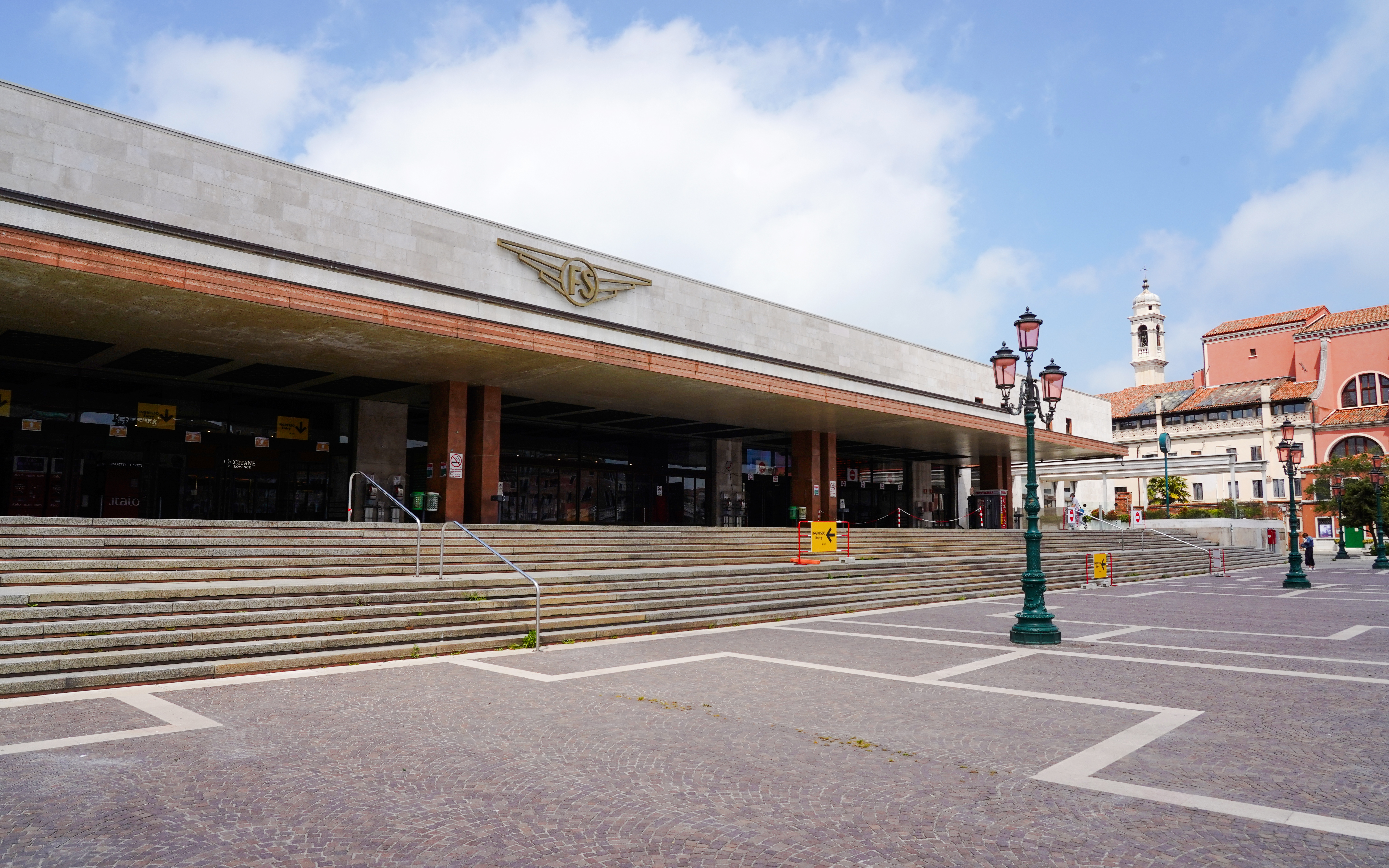 Stazione ferroviaria (S. Lucia)