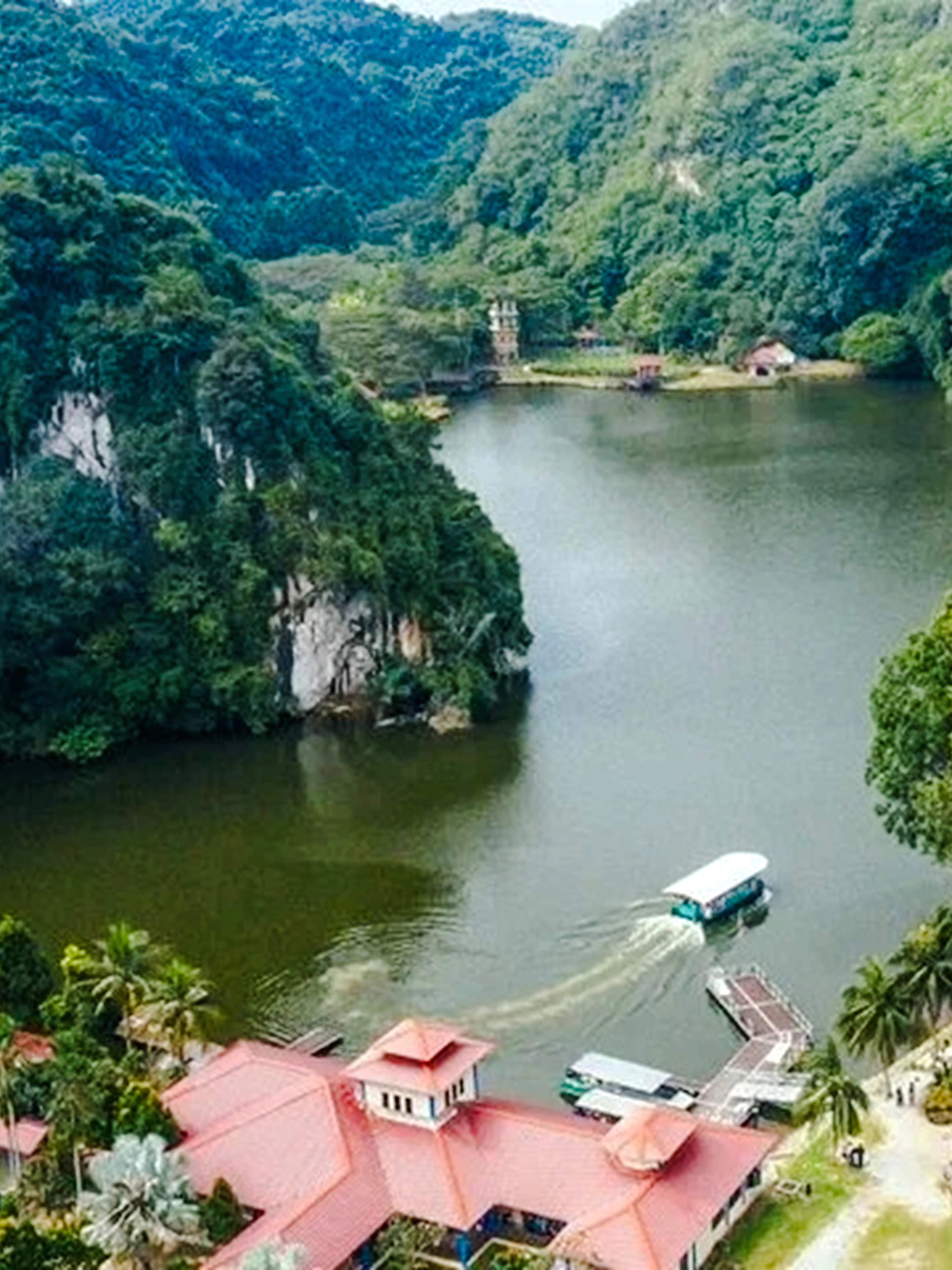 saindo de kuala lumpur: passeio privado de um dia pelo patrimônio de ipoh e pelo templo da caverna kek lok tong-1
