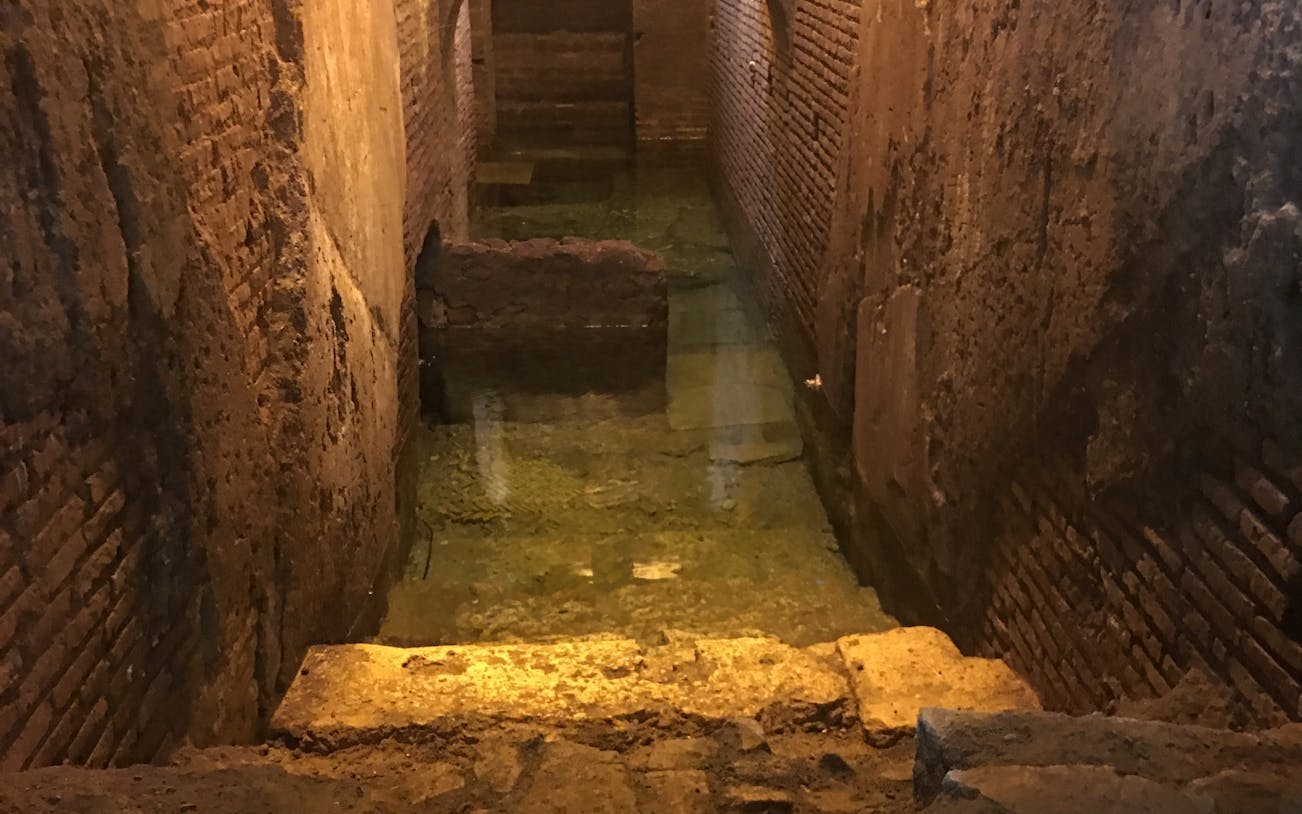 trevi district underground guided tour-5
