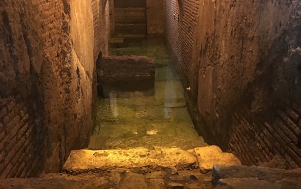trevi district underground guided tour-5