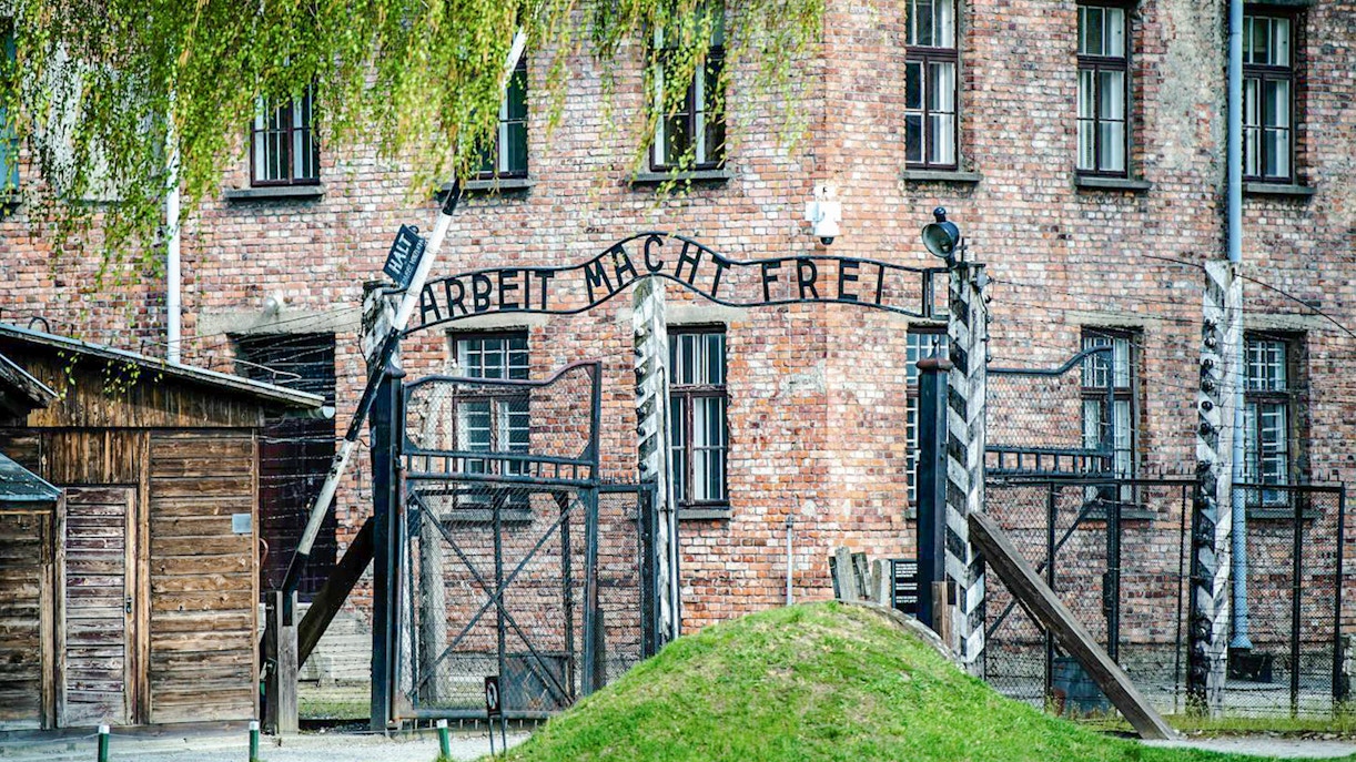 Birkenau Visiting Auschwitz | Timings, Rules, Directions & Tips