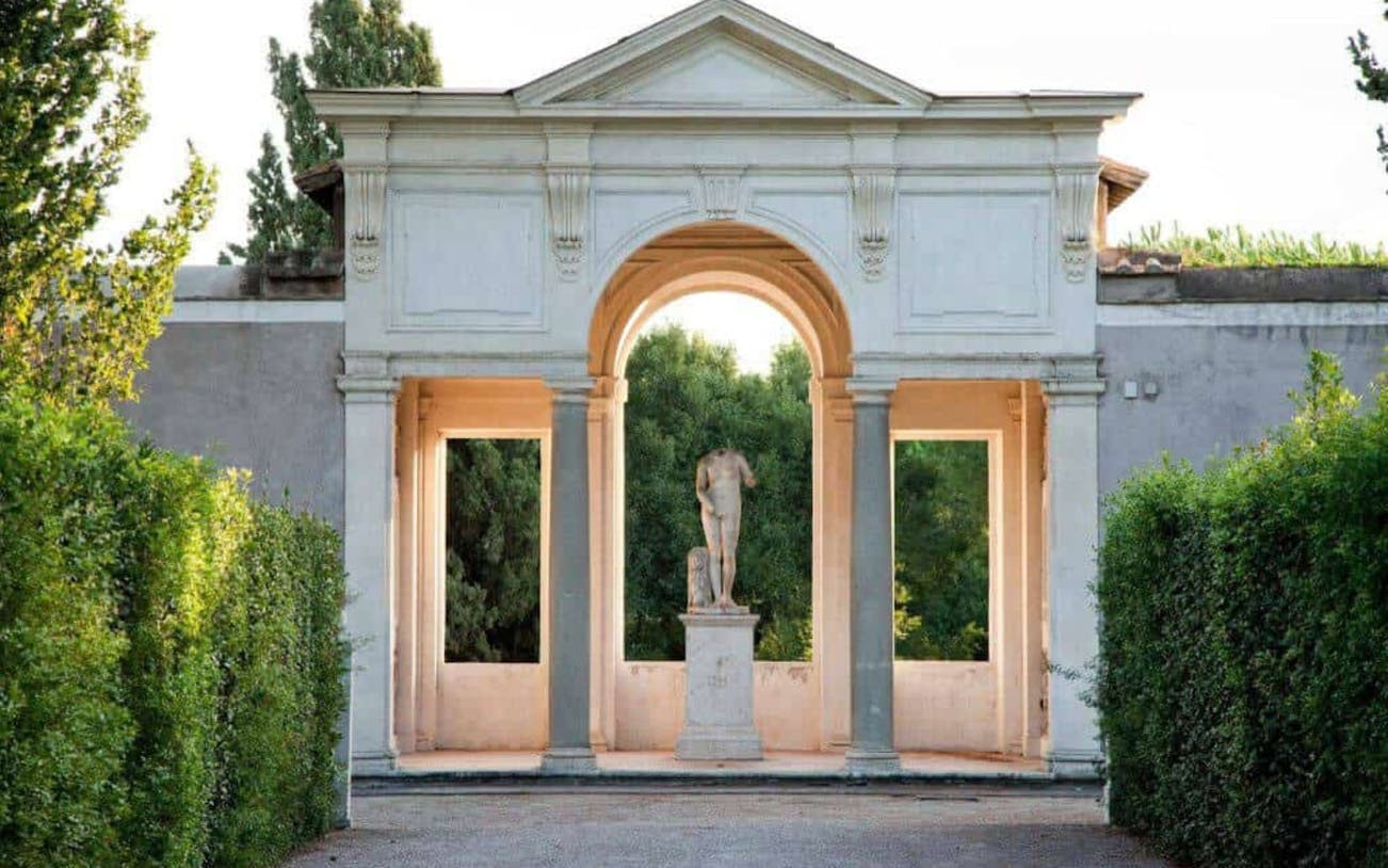 rome: villa medici official guided tour-5