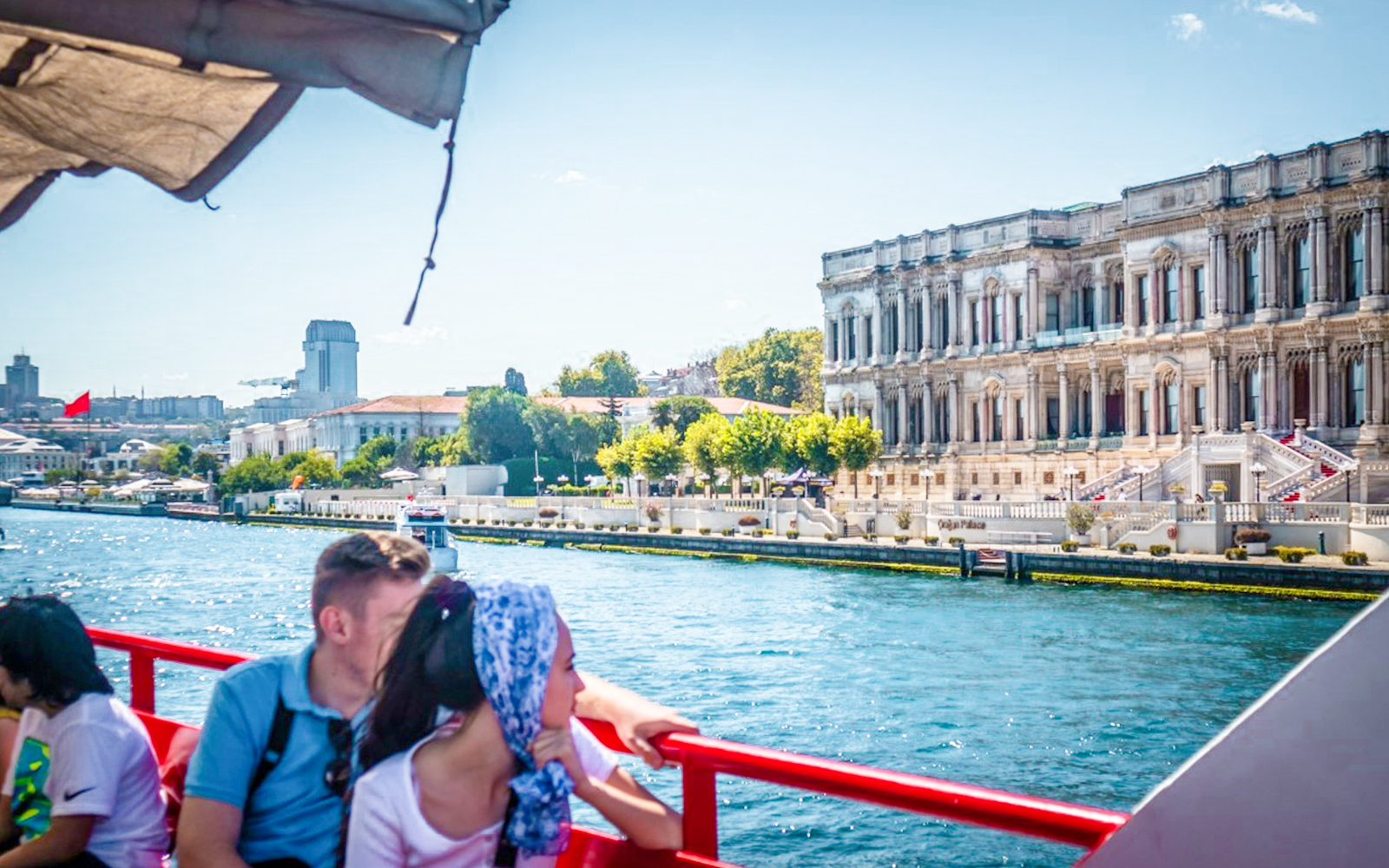 Дворец Чираган