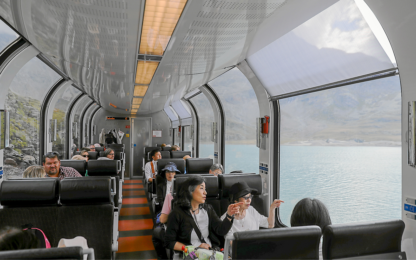 Bernina Express Seat reservations