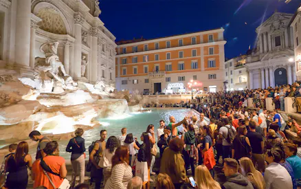 Night Out Rome 1-Hour Rome Night Tour Bus with Audio Guide & WiFi