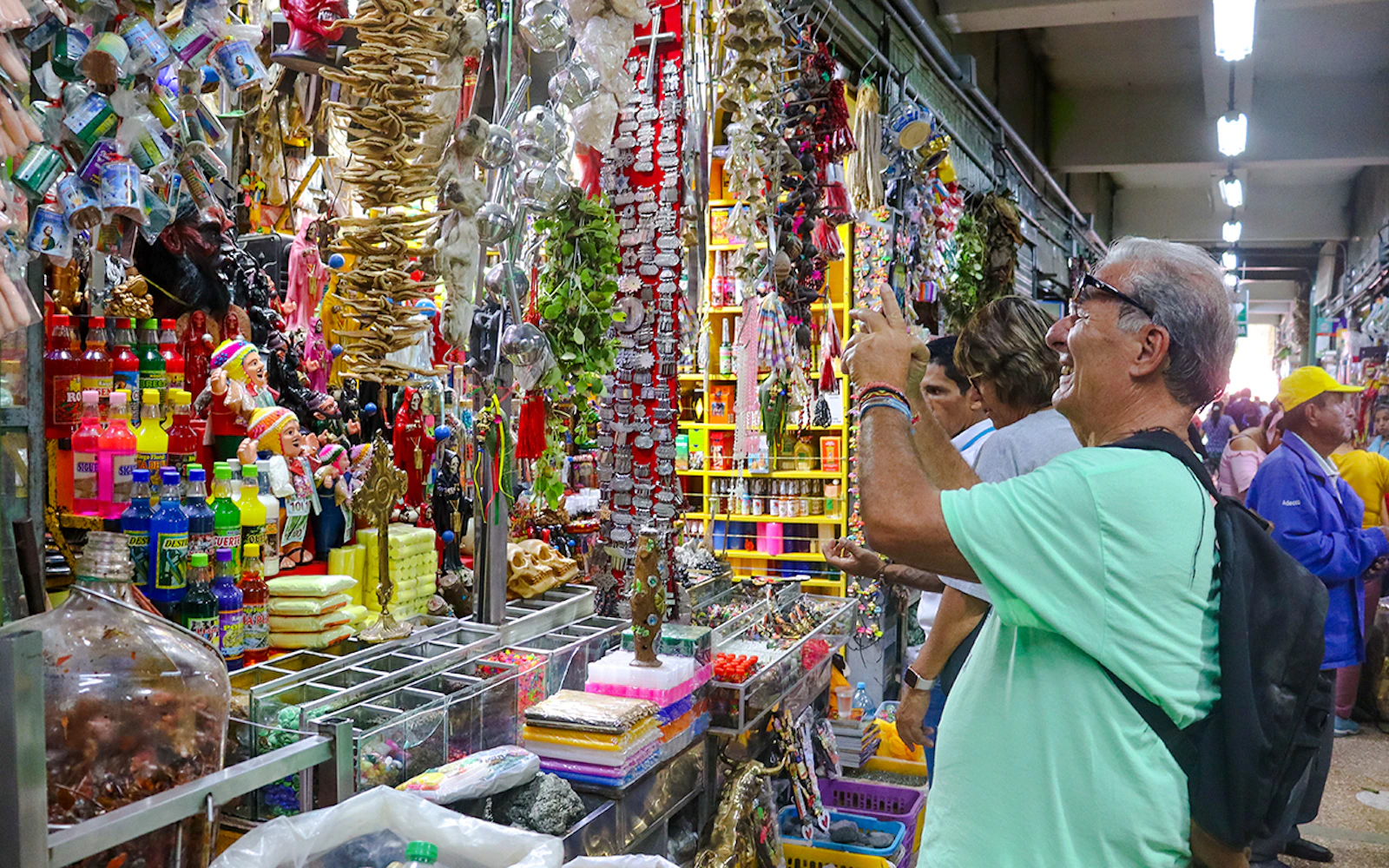 Lima: Gamarra Market & Shamanic Witches' Market Walking Tour Image 5