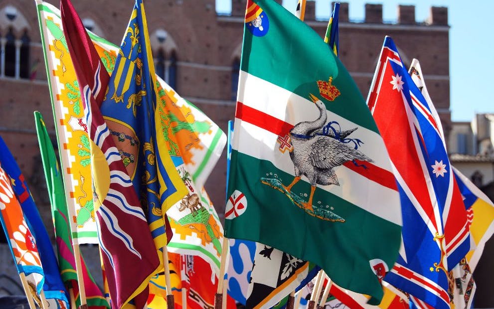 пешеходная экскурсия по сиене: традиции палио и вход в музей контрада-5