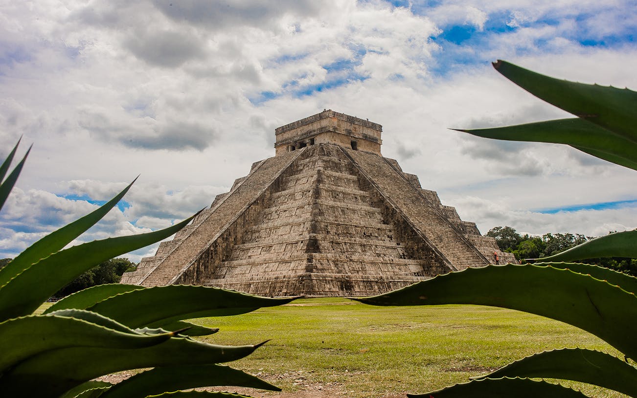 Tulum ruins overlooking the Caribbean Sea on World Wonder Discovery Guided Tour.