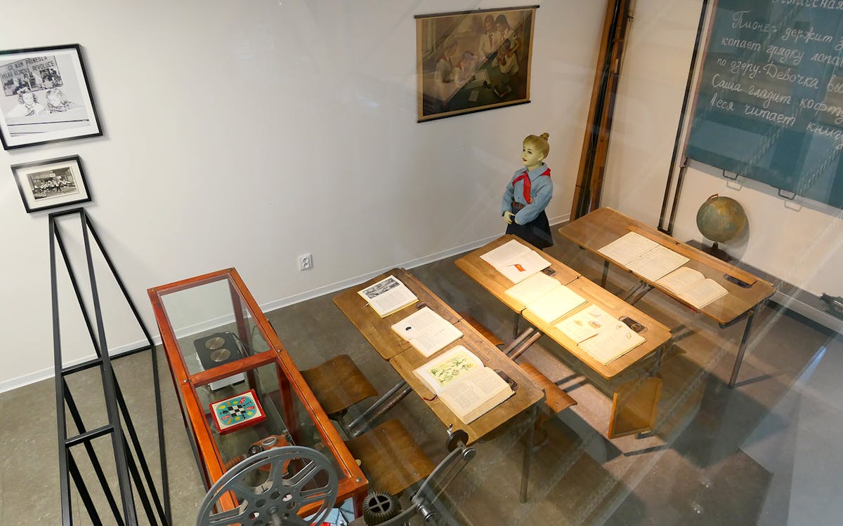 praga: biglietti per il museo del comunismo-6 praga: biglietti per il museo del comunismo-6