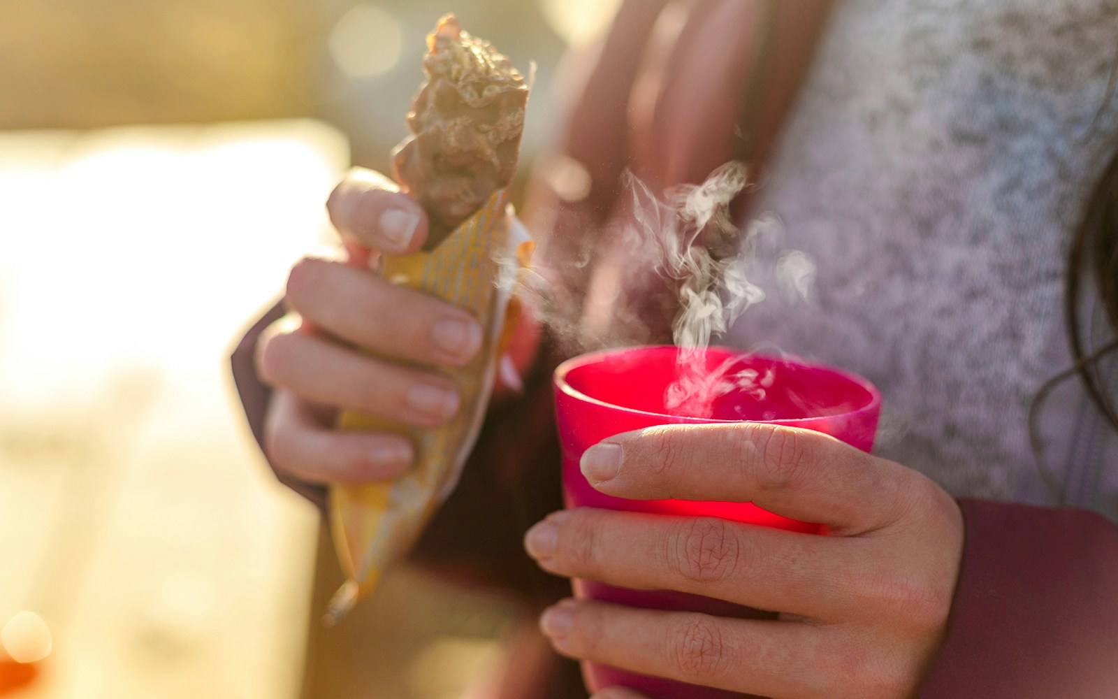 End your experience with beverages and snacks after your dive