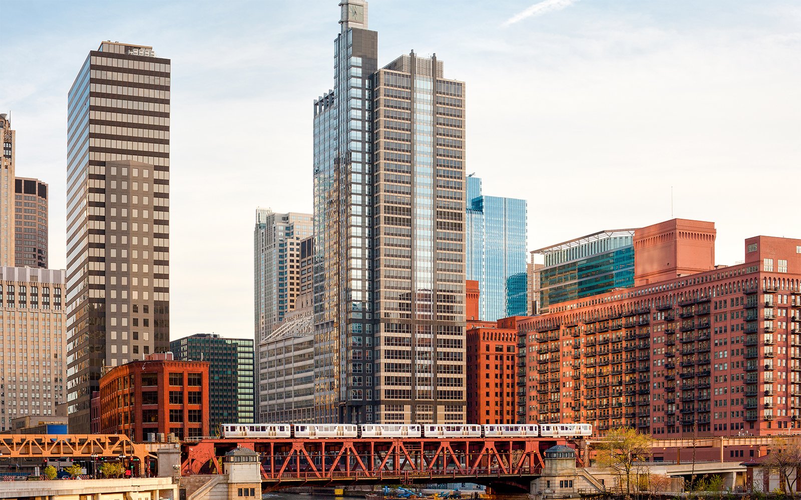 100 N Riverside Plaza