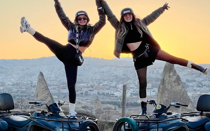 Excursion en quad au coucher du soleil en Cappadoce avec prise en charge à l'hôtel