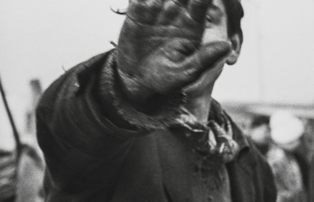 Body-to-Body Photographic Stories