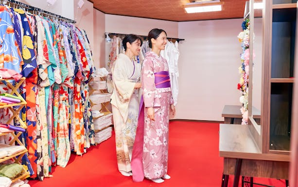 Tourists dressing in kimonos for a Tokyo Maikoya Traditional Tea Ceremony in Japan.
