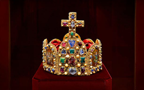 Crown of the Holy Roman Empire displayed at Imperial Treasury Vienna.