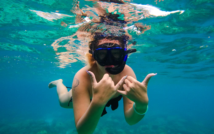 From Phuket: Phi Phi Islands Day Trip with Private Longtail Boat Tour