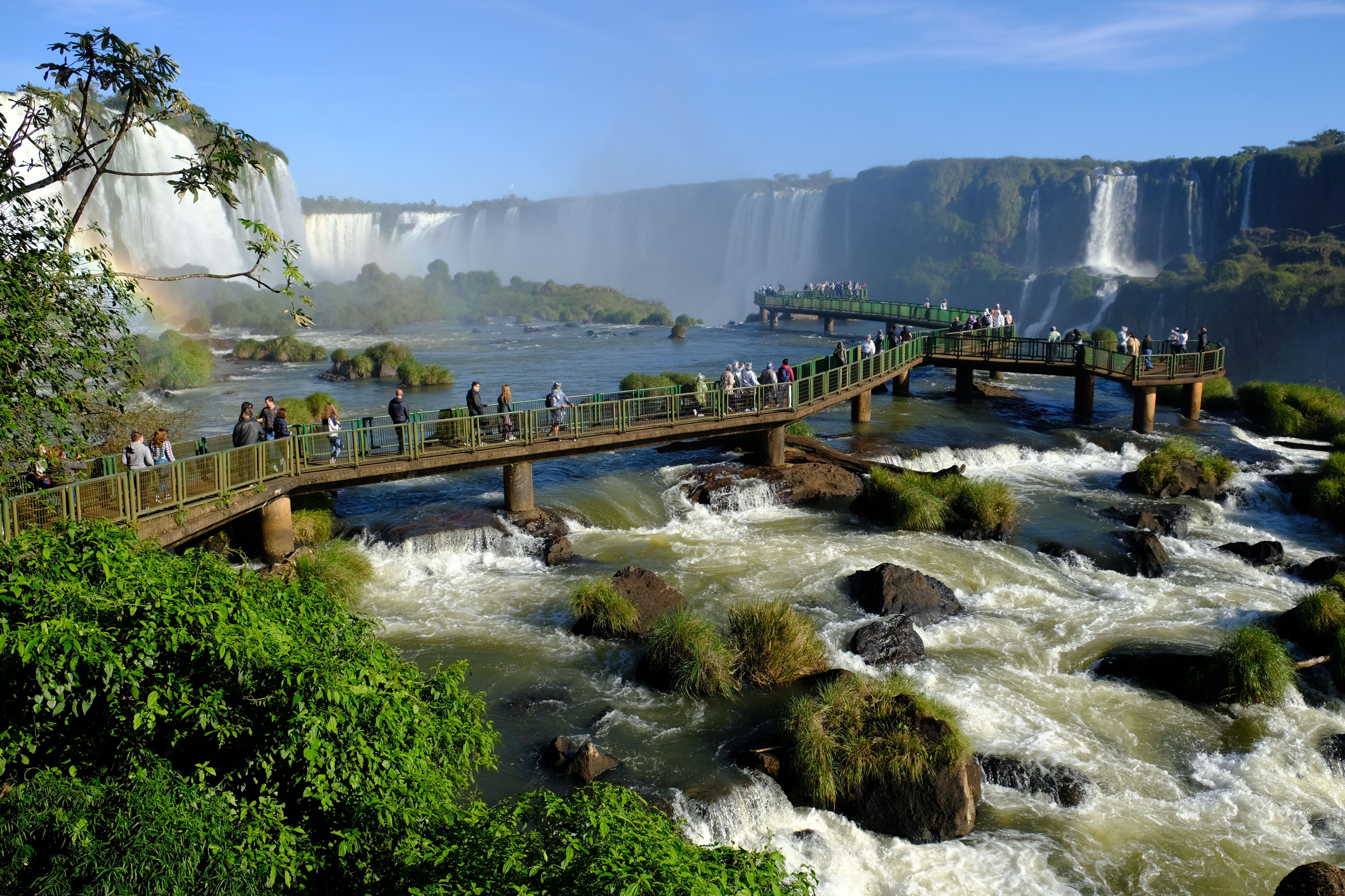 Visitors on observation platform at Iguazu Falls, Foz do Iguaçu, Brazil.