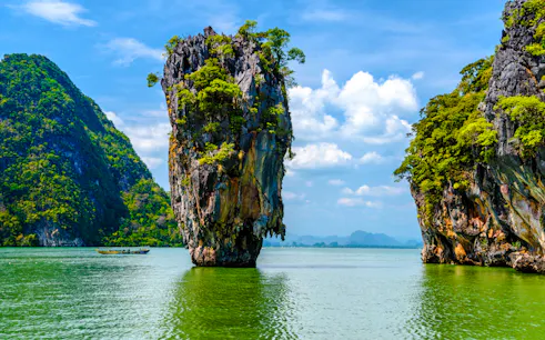 tagestour zur james-bond-insel mit dem longtailboot von phuket aus-1