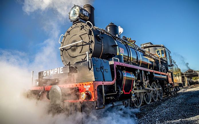 Mary Valley Rattler steam train departing Gympie station.