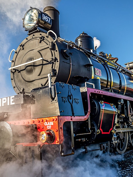 Mary Valley Rattler steam train departing Gympie station.