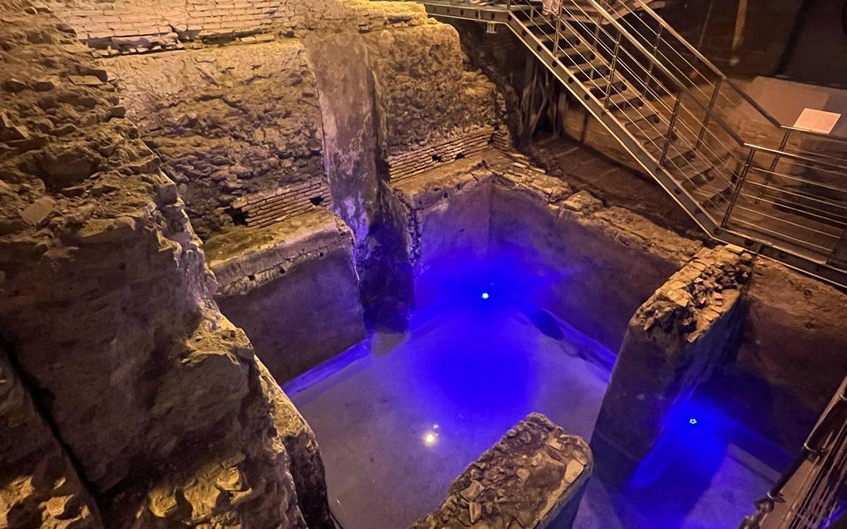 trevi district underground guided tour-2