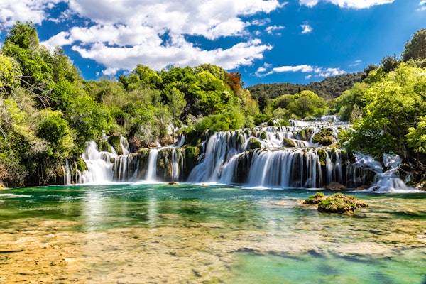 From Zagreb: Full-Day Trip to Plitvice Lakes National Park and Rastoke Village