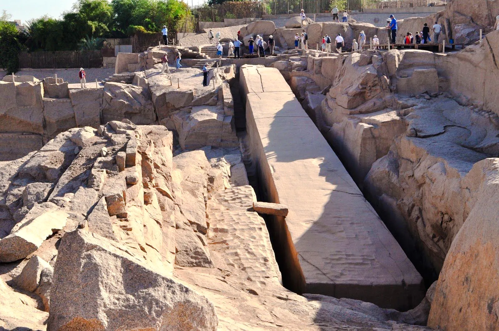tour guiado privado em assuã ao templo de filae, ao obelisco inacabado e à grande barragem-1