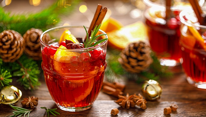 Seasonal delights in Montmartre during Christmas
