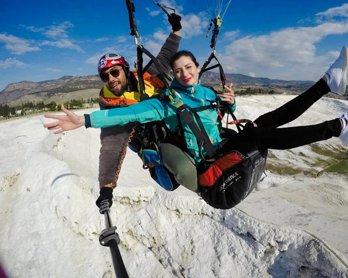 Pamukkale: Tandem Paragliding Over Hierapolis and Pamukkale Travertines