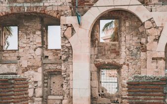 geführte rundgänge durch split und besuch der festung klis mit panoramablick und transport in einem fahrzeug mit klimaanlage-7