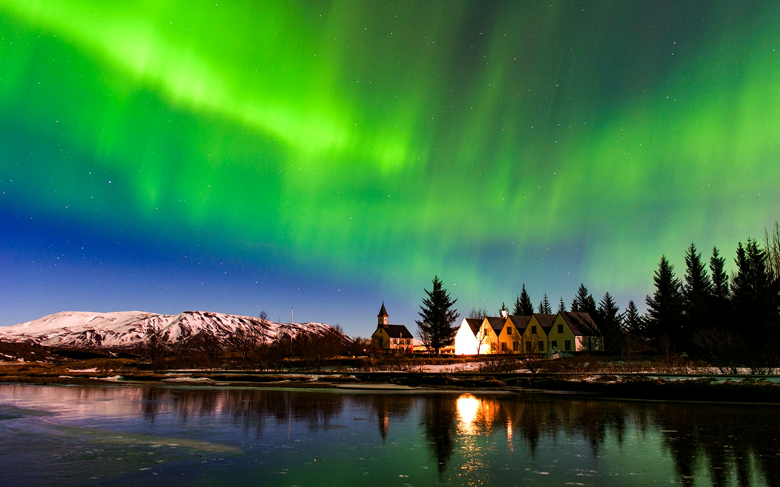 Northern Lights tour in Iceland