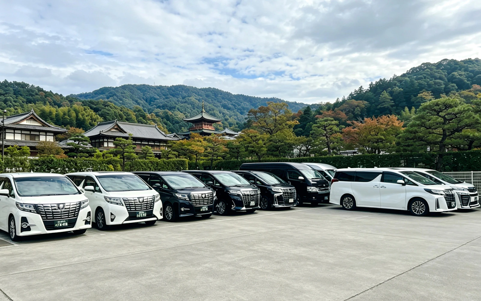Kansai International Airport (KIX) Private Transfer to/from Osaka City Hotels Image 2