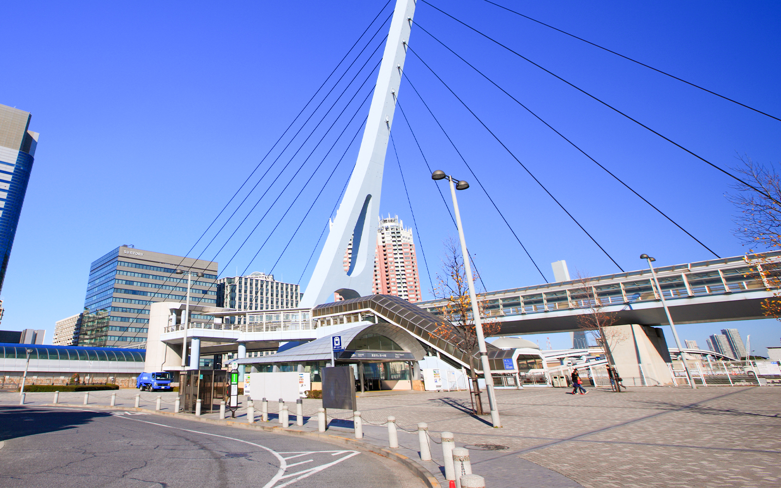 Tokyo Teleport Station