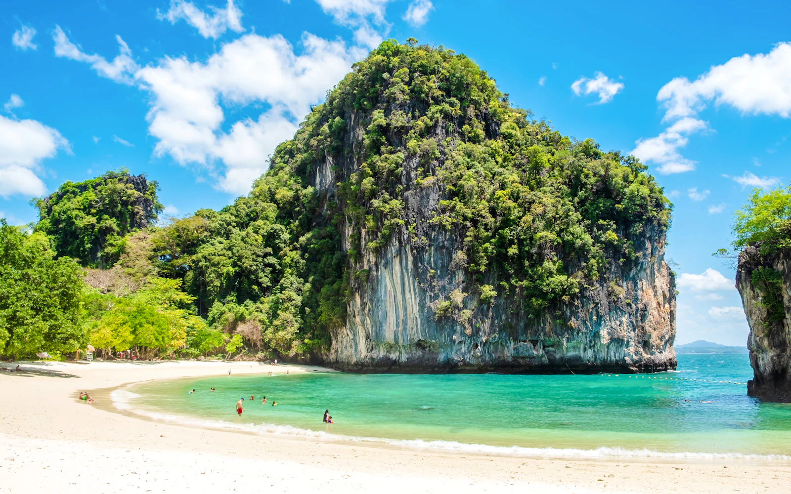 From Krabi: Hong Island-Hopping Tour with Lunch and Round-Trip Transfers Image 2