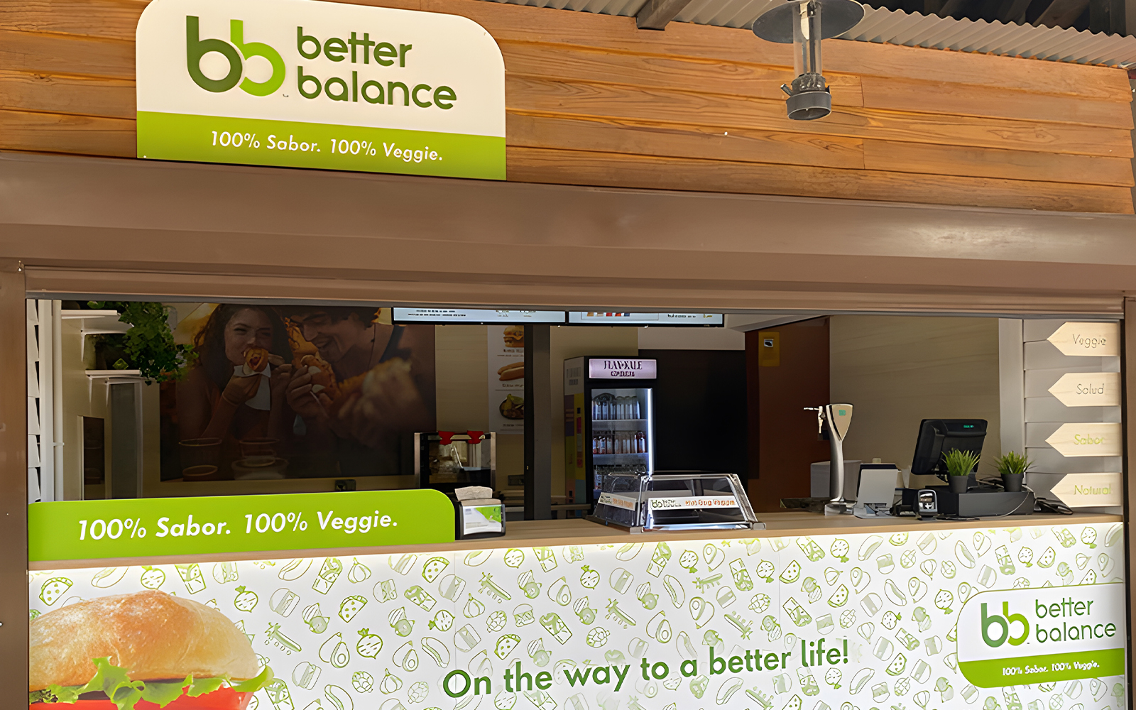 Better Balance food stall at Parque Warner Madrid's Old West Fresh Market.