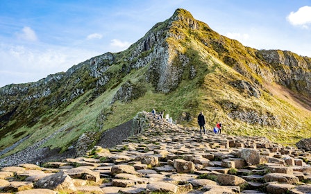 From Belfast: Giant's Causeway Full-Day Tour