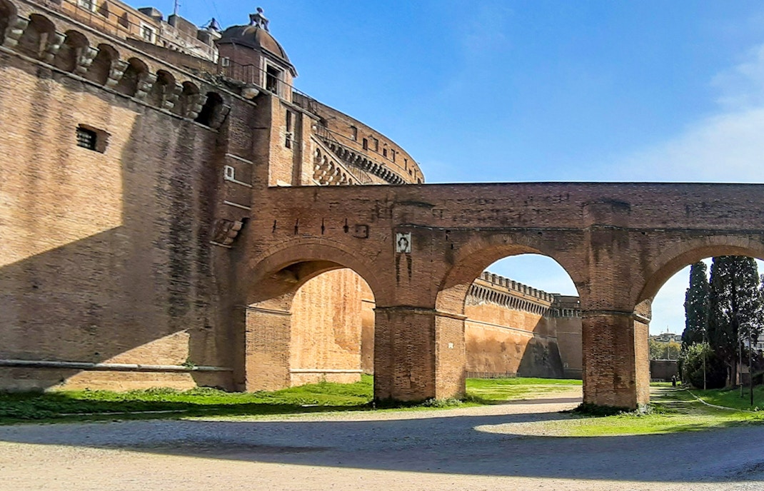 Passetto di Borgo: Explore Rome's Secret Papal Escape Route