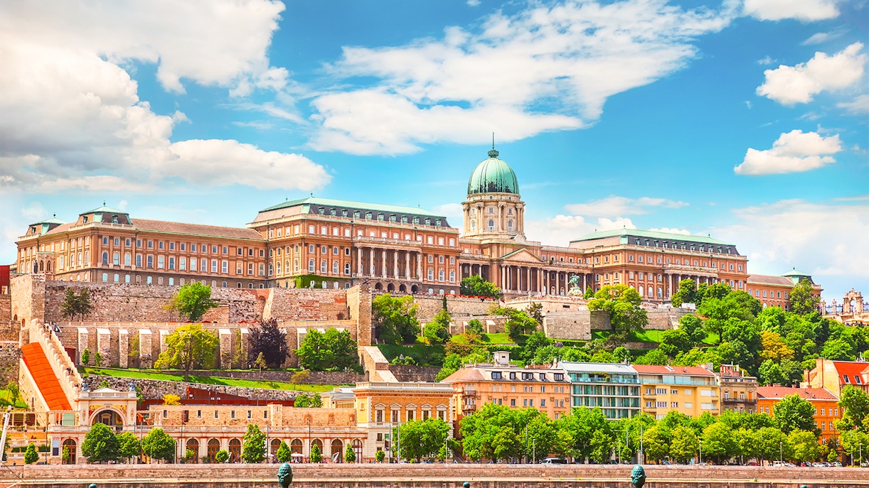 Buda Castle Timings
