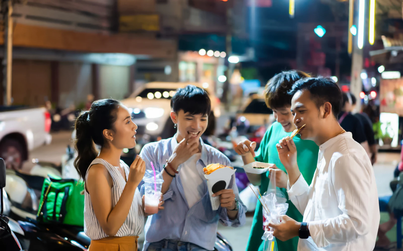 Ho Chi Minh City Street Food Walking Tour with Tastings in District 4 (Product 53053)