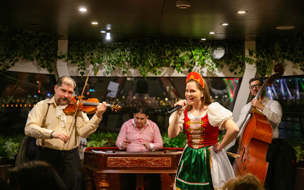 Budapest Dinner Cruise with Folklore Show