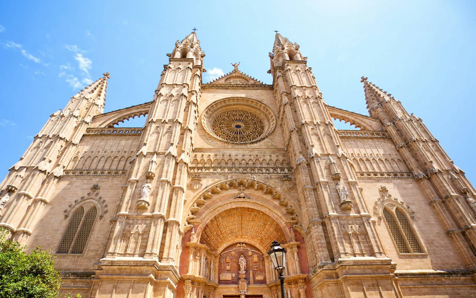 Facade of Catedral de Mallorca