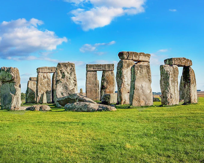 England In One Day: Stonehenge, Bath, Stratford and Cotswolds Tour