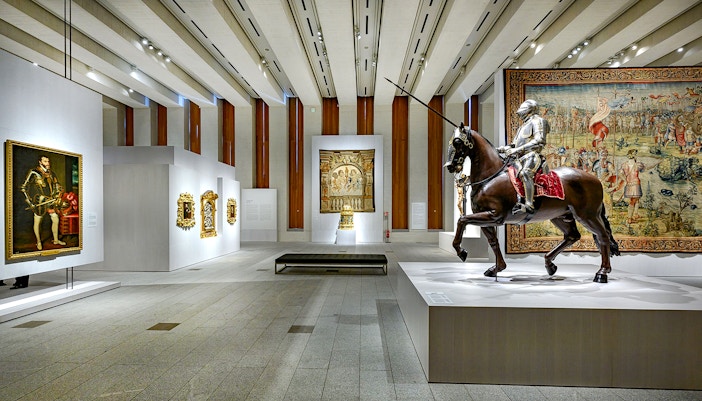 Inside Royal Collections Gallery