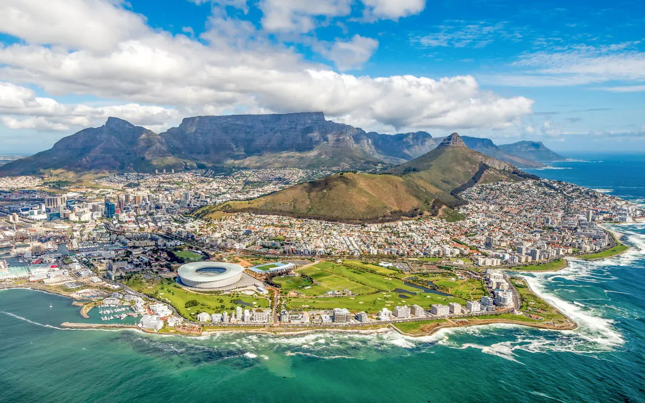 Cape Town Guided City Tour with Castle of Good Hope Entry and Table Mountain Visit Image 10