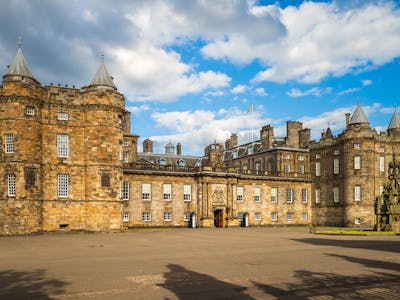 Unraveling Edinburgh Castle